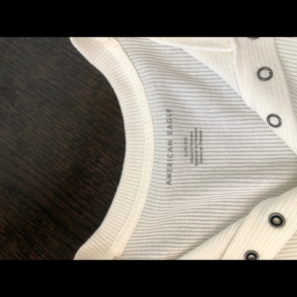 American Eagle cream ribbed tshirt - Picture 5 of 6